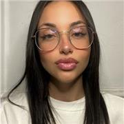 Doy clases de latín, tanto sintaxis, como morfología, traducción de textos, etc. Nivel de bachillerato